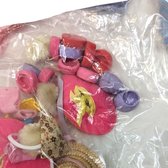 Rare Vintage My Little Pony Furniture and Accessories Lot Diapers Pony Powder - Picture 6 of 6